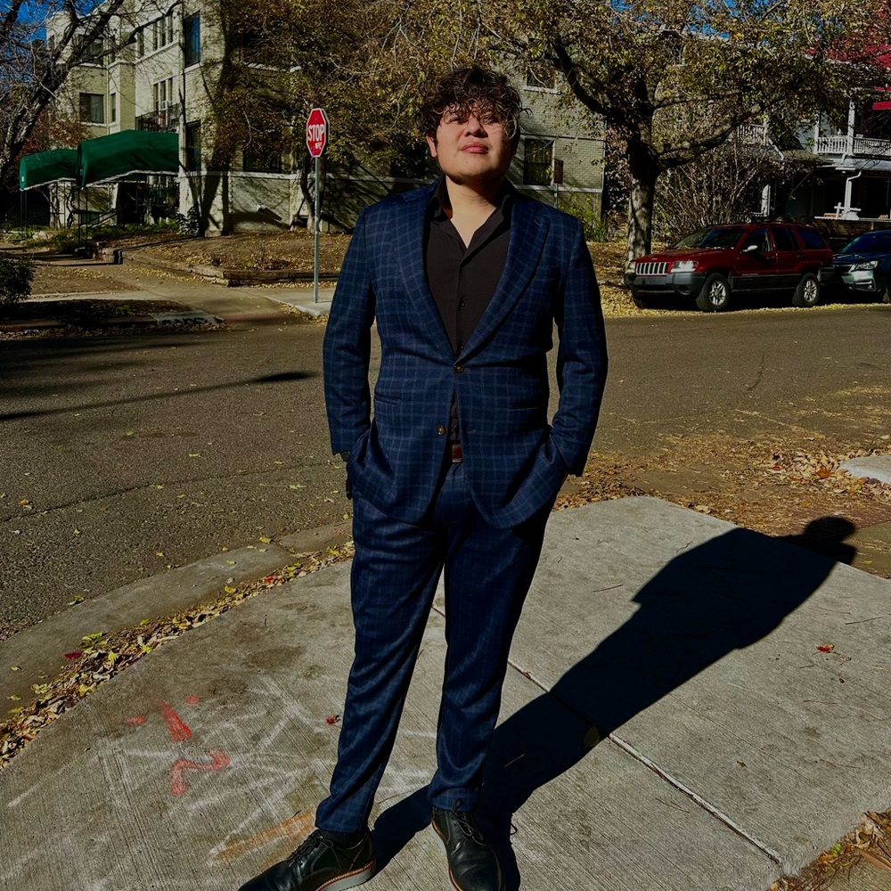 Meet your Posher, Antonio